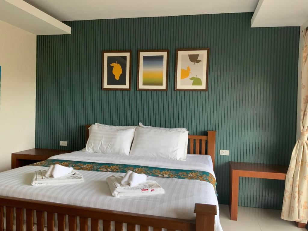 Postel nebo postele na pokoji v ubytování Chunut House Resort