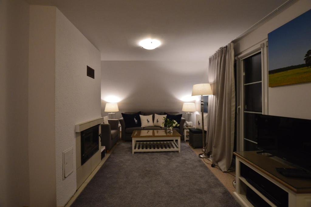 TV a/nebo společenská místnost v ubytování The White House Austria