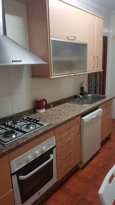 Kuchnia lub aneks kuchenny w obiekcie Kaz Bedrooms