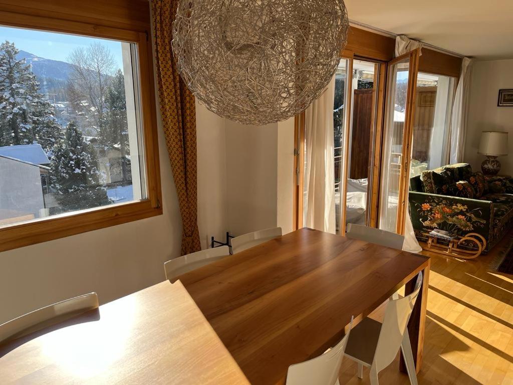 Fotografie z fotogalerie ubytování Spacious apartment up to 6 people in Flims v destinaci Flims