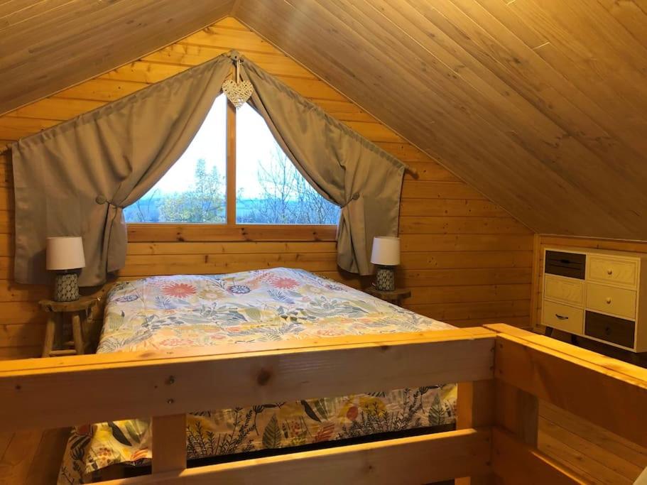 Posteľ alebo postele v izbe v ubytovaní Chalet La clef des champs - Vue Imprenable - Piscine