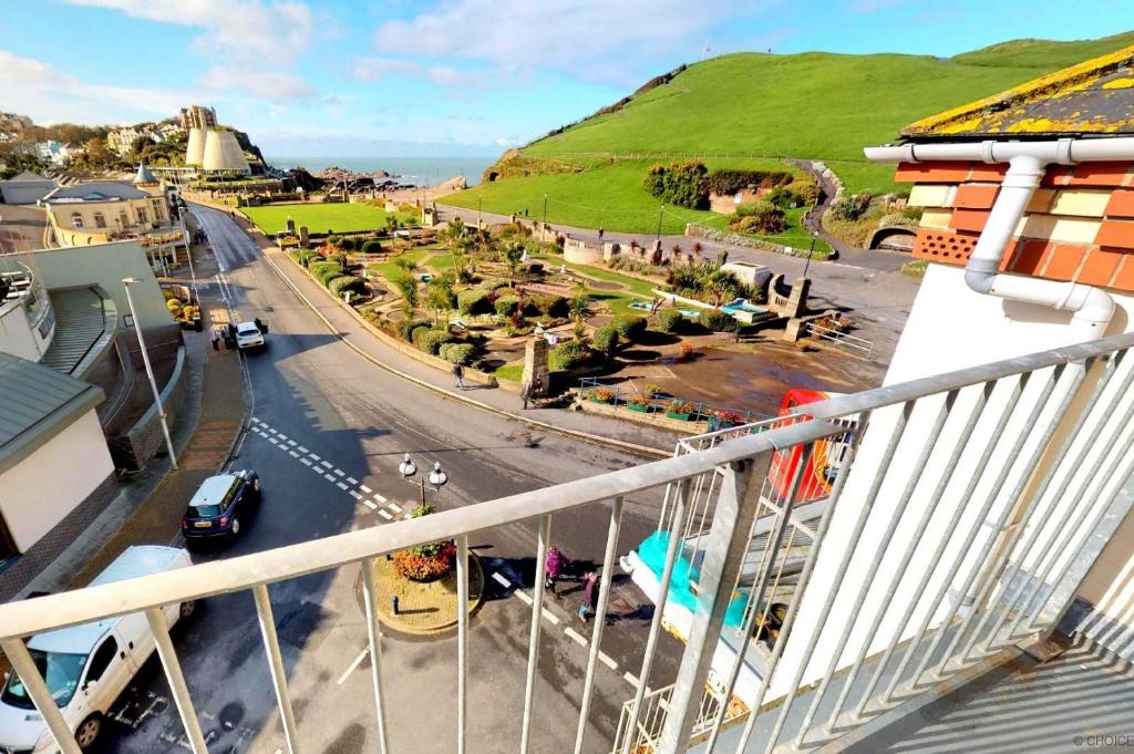 Sea Rock 7 Apartment, UK