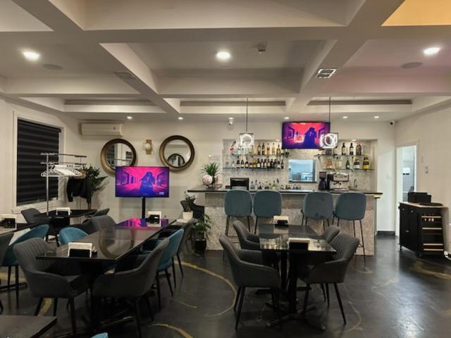 Days Inn by Wyndham Montreal East - Resim 33