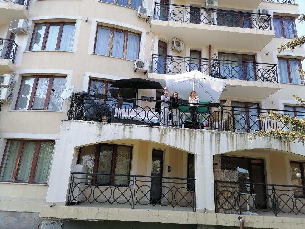 Balkón nebo terasa v ubytování Golden sands Iglika-1