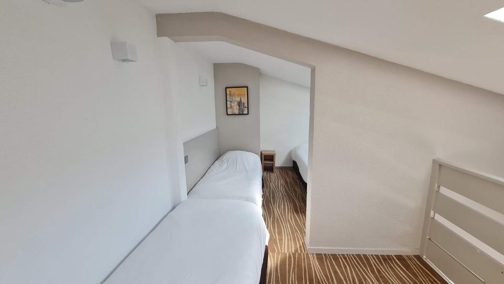 Kyriad Montpellier Sud - A709 - Resim 43