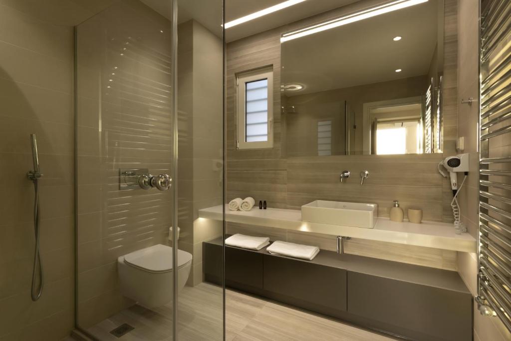 Kúpeľňa v ubytovaní Über Lux 2 BR New Penthouse with Acropolis View