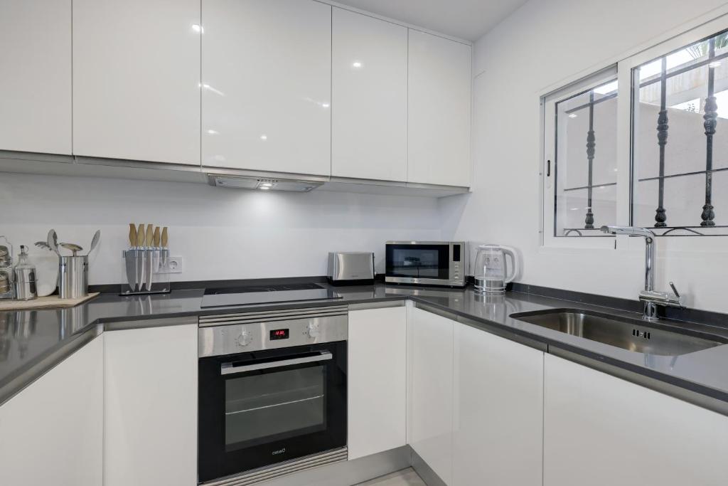 Fotografie z fotogalerie ubytování 014 Bright and Modern 2 Bed Apt Near Beach v destinaci Mijas
