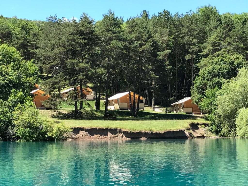 Huttopia Lac de Serre-Ponçon, Le Lautaret – Tarifs 2024