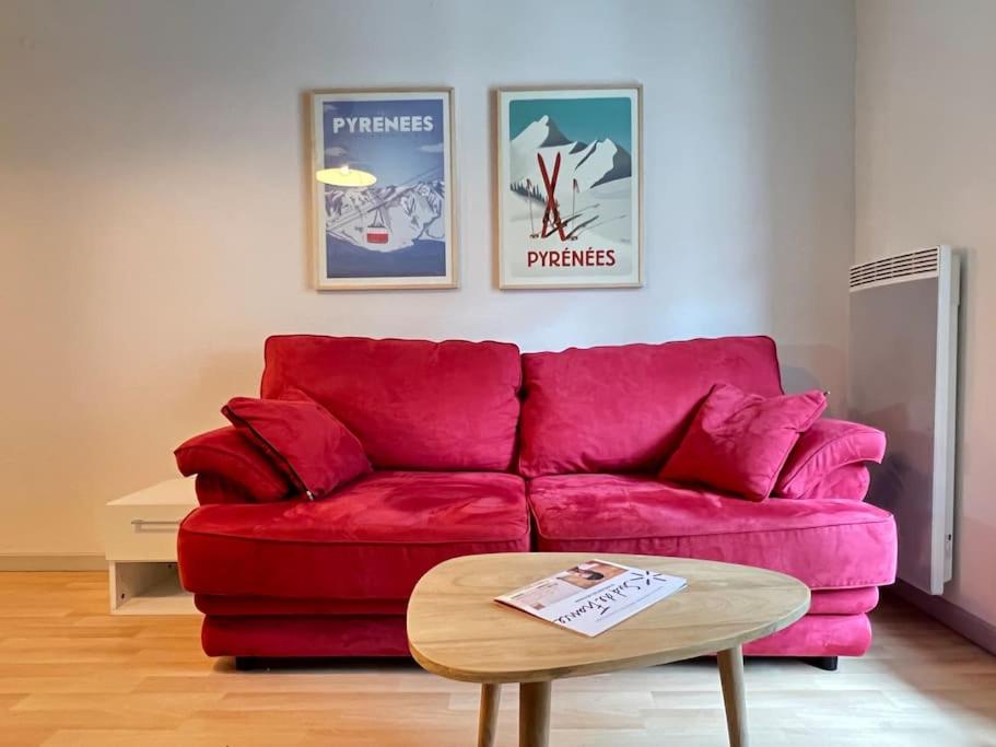 Posedenie v ubytovaní T3 centre ville avec parking, balcon et wifi. 5P.