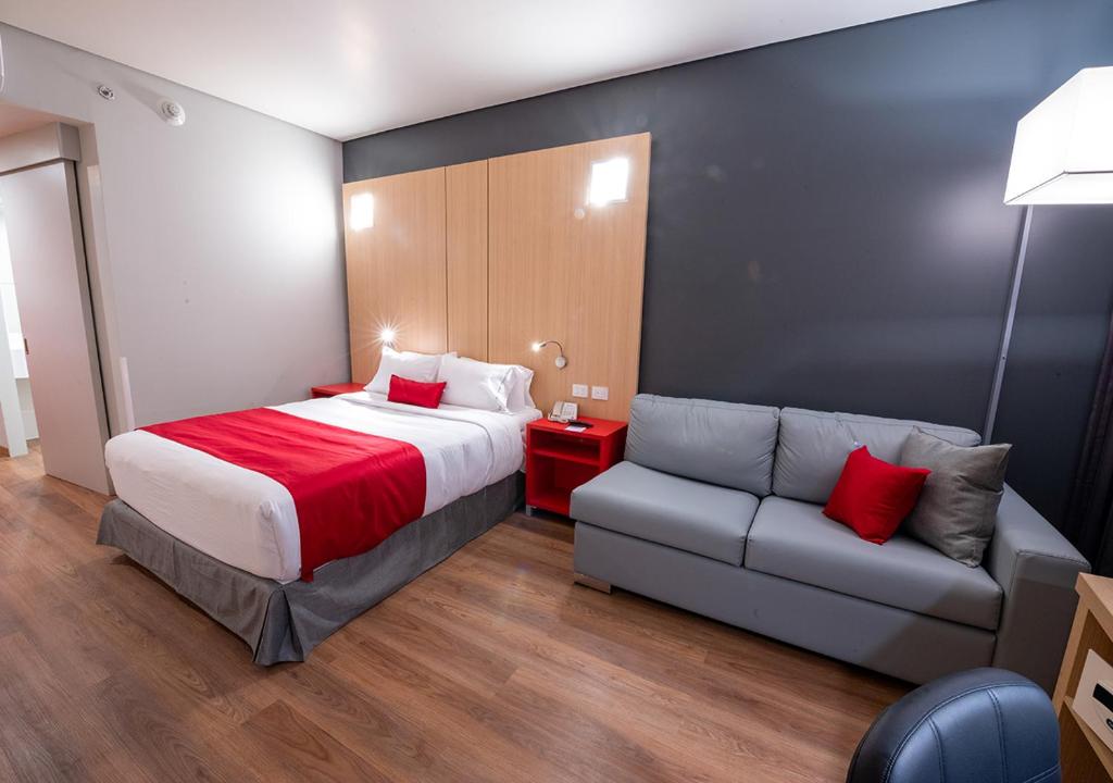Ramada Encore by Wyndham Guadalajara Aeropuerto - 1 Cama Queen-Size, Quarto Com Mobilidade Acessível, Chuveiro Roll-In, Não Fumador