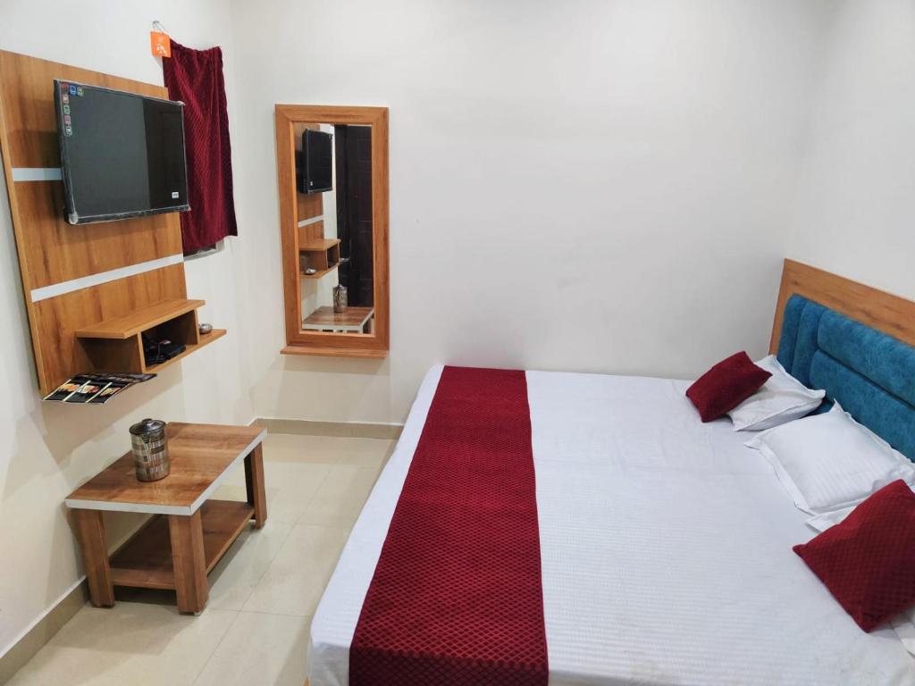 HOTEL RAJ Near RAILWAY STATION , HARIDWAR, Haridwār (updated prices 2024)