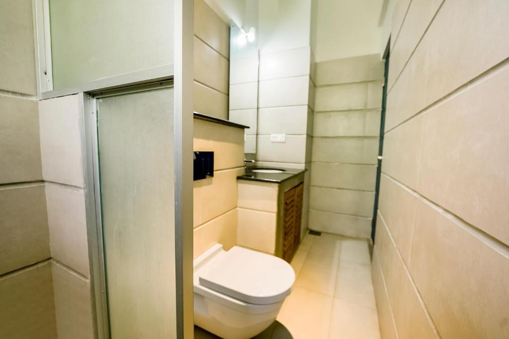 Urchin Unawatuna - 2