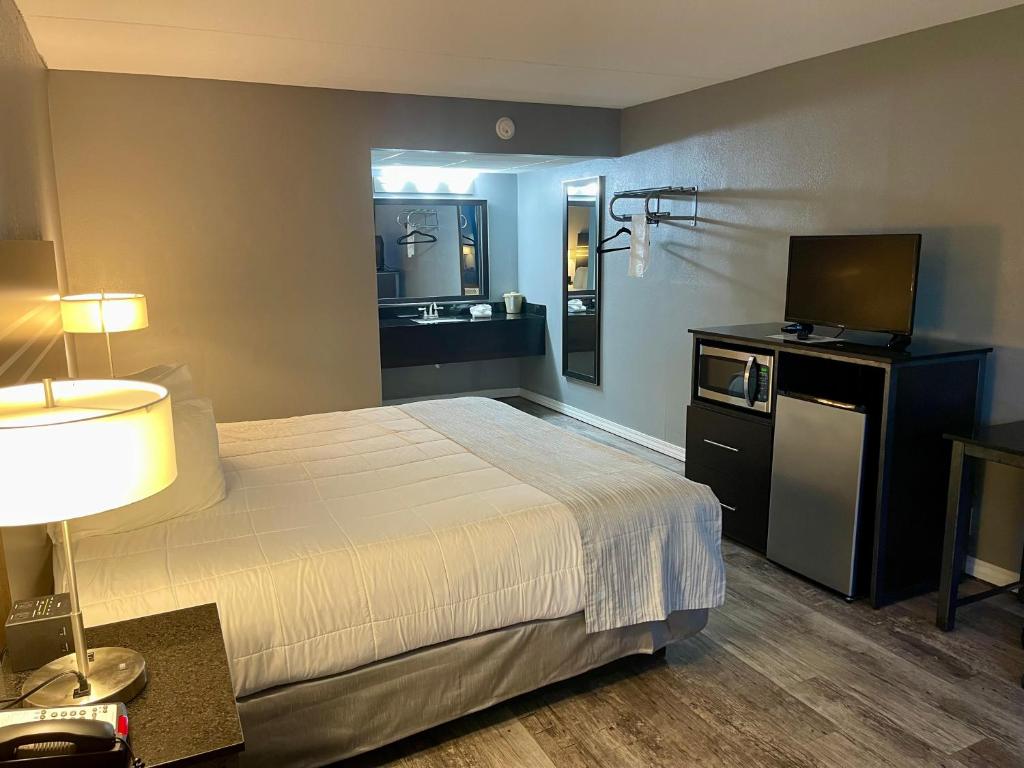 Lake Norfork Resort - Chambre Royale Avec Vue De La Piscine