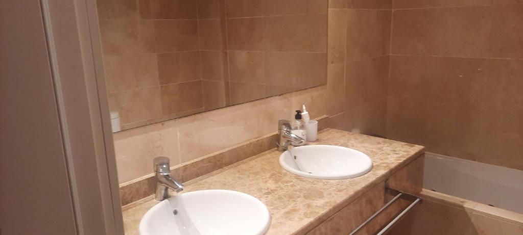 Kúpeľňa v ubytovaní Appartement de standing avec vue mer et golf