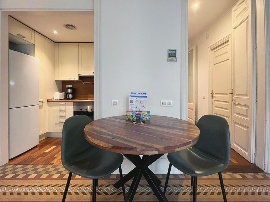 A kitchen or kitchenette at Stay Unique Apartments Bruc