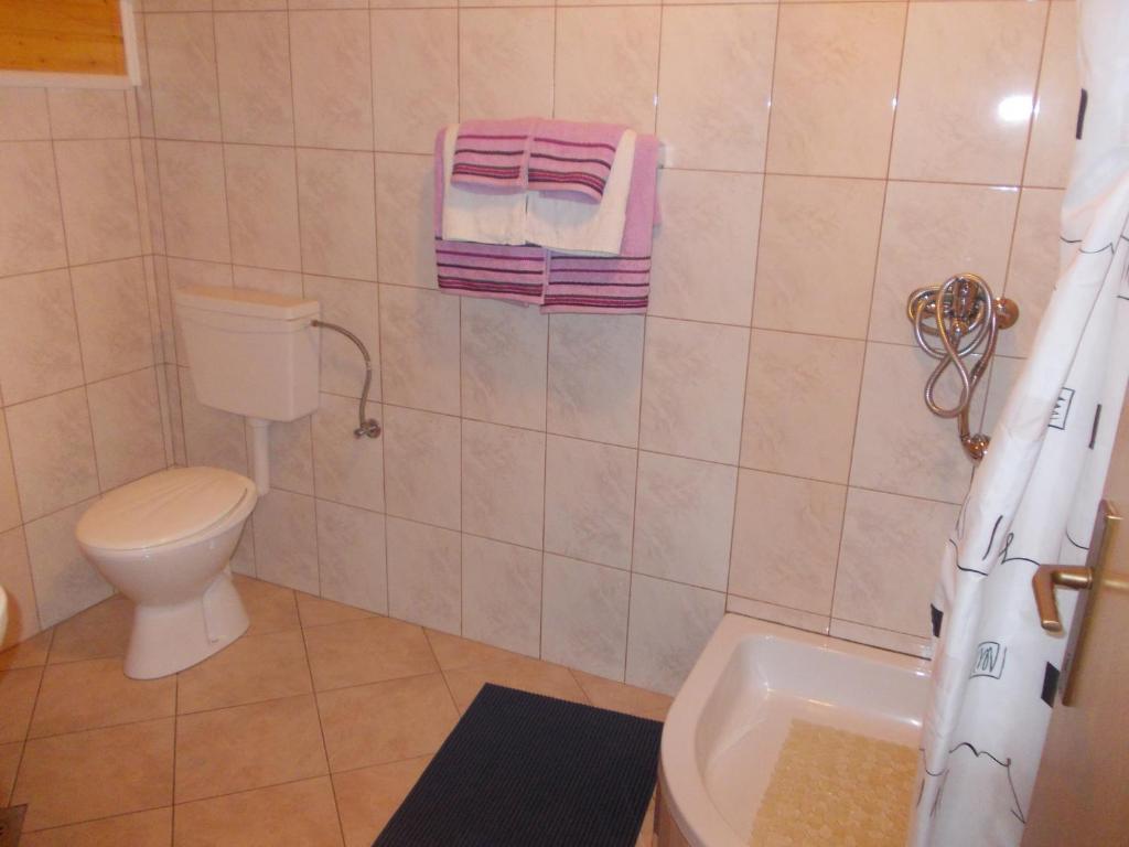 Koupelna v ubytování Apartments Pavlić