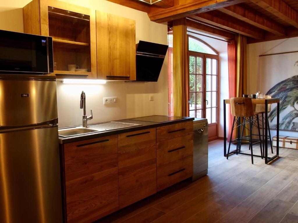 Charmant gîte près du Mans : calme, confort, commerces à proximité, idéal pour 2 pers. - FR-1-410-273 - Holiday Home (2 Adults)