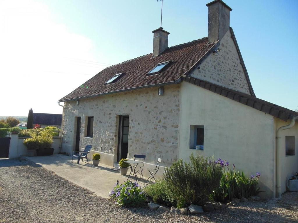 Gîte Neufchâtel-en-Saosnois, 3 pièces, 6 personnes - FR-1-410-299 - Housity