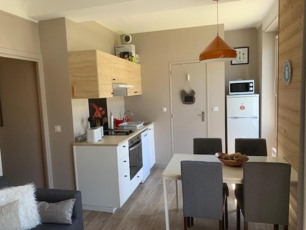 Appartement Mont-Dore, 2 pièces, 4 personnes - FR-1-415-119 - Housity