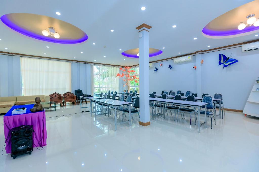 Konferenční prostory v ubytování Saline Hot Spring Resort นำ้พุร้อนเค็ม รีสอร์ท