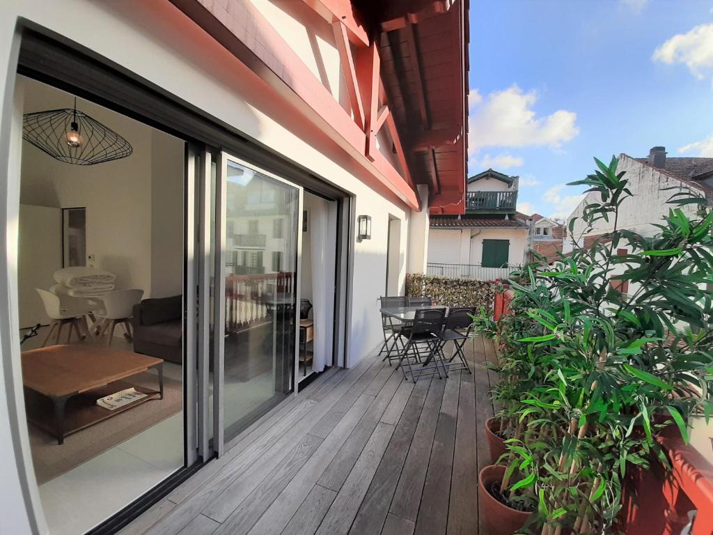 Appartement de Standing au Coeur de Saint-Jean-de-Luz, à 200m de la Plage - FR-1-239-595 - Housity
