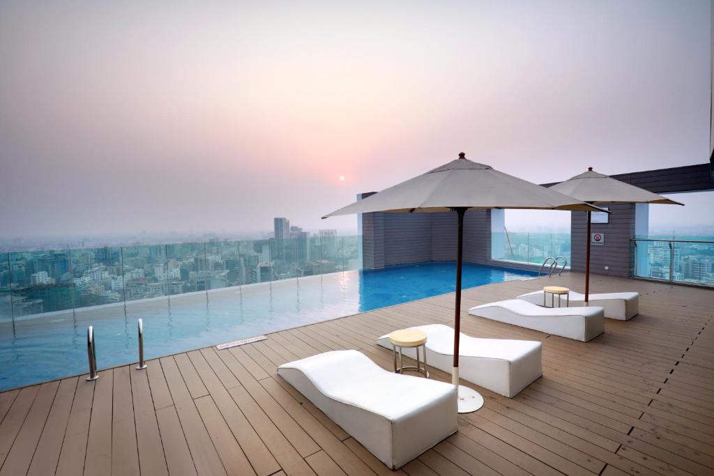 Crowne Plaza Dhaka Gulshan by IHG photo