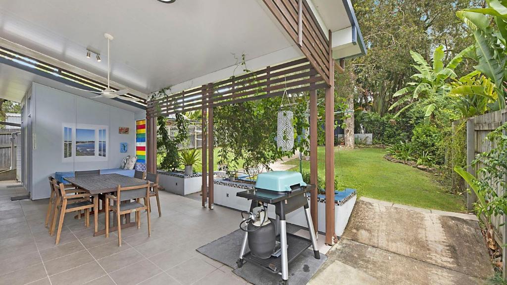 Zahrada ubytování 20 Roslin St Moffat Beach QLD