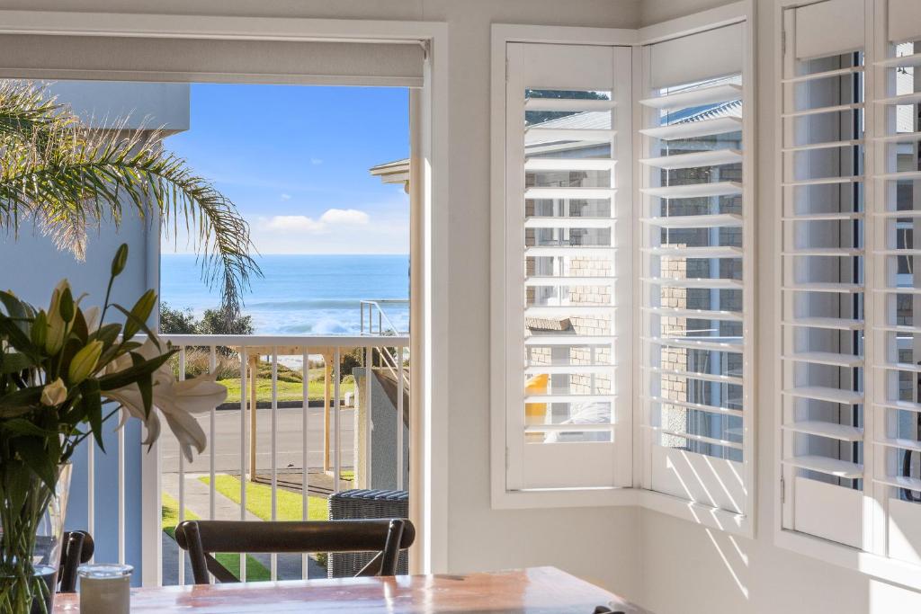 Marine Parade Beach House, Mount Maunganui (updated prices 2024)