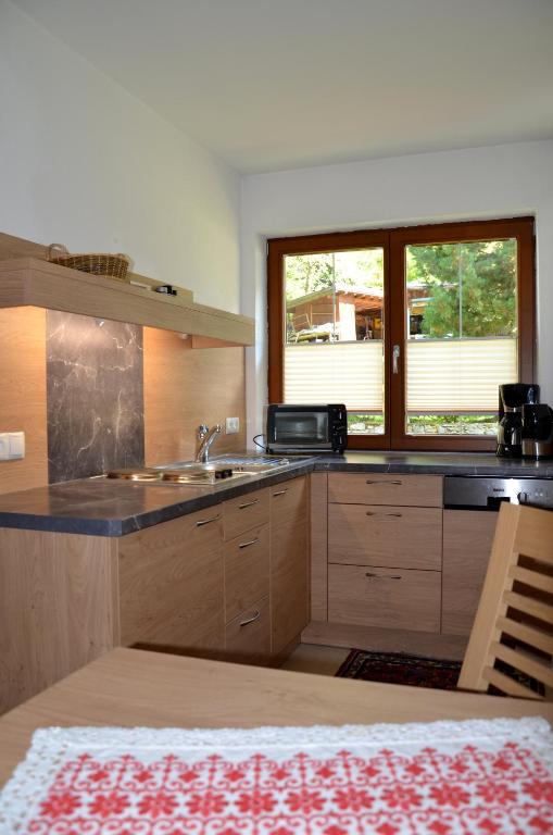 Kuchyň nebo kuchyňský kout v ubytování Ferienhaus Waldner