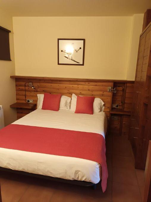 Postel nebo postele na pokoji v ubytování Aparthotel Bellver