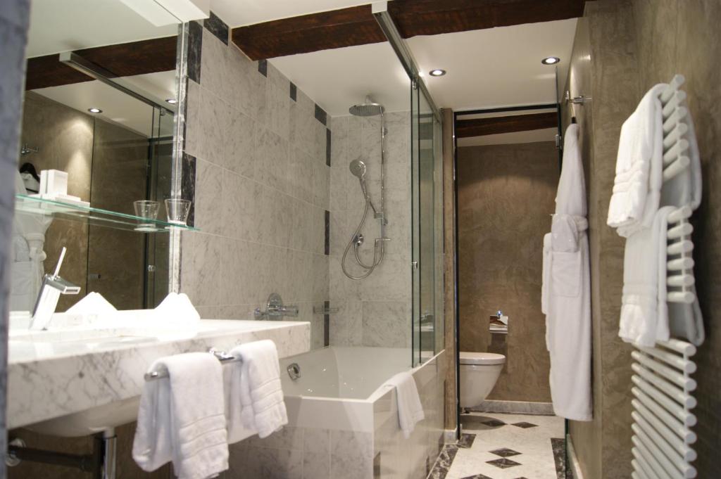 Hotel Le Place d'Armes - Relais & Châteaux - Resim 42