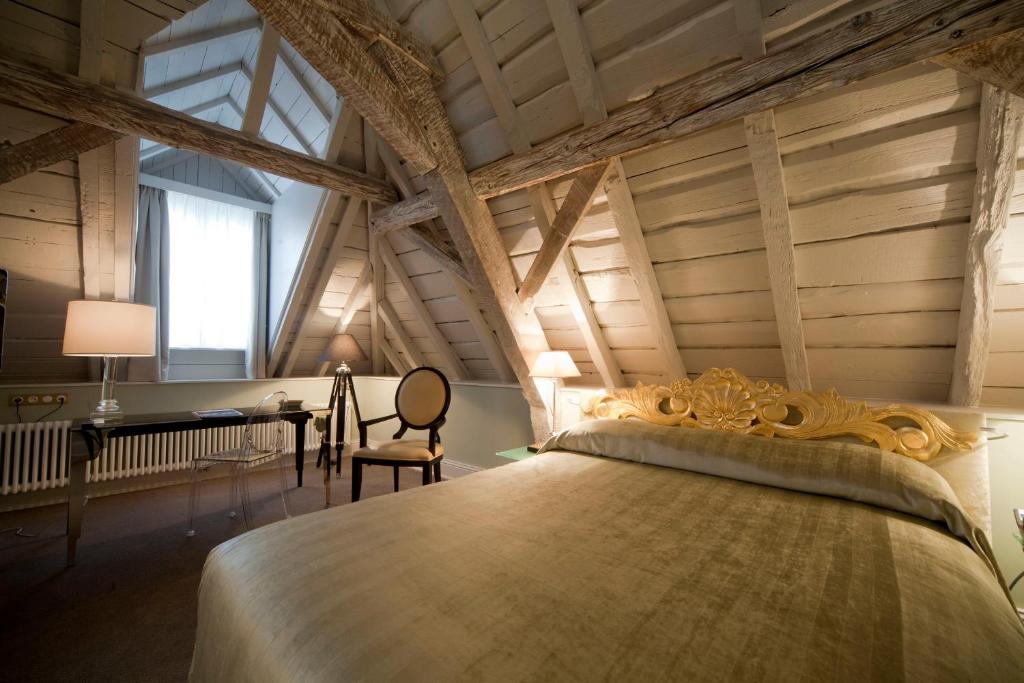 Hotel Le Place d'Armes - Relais & Châteaux - Resim 43