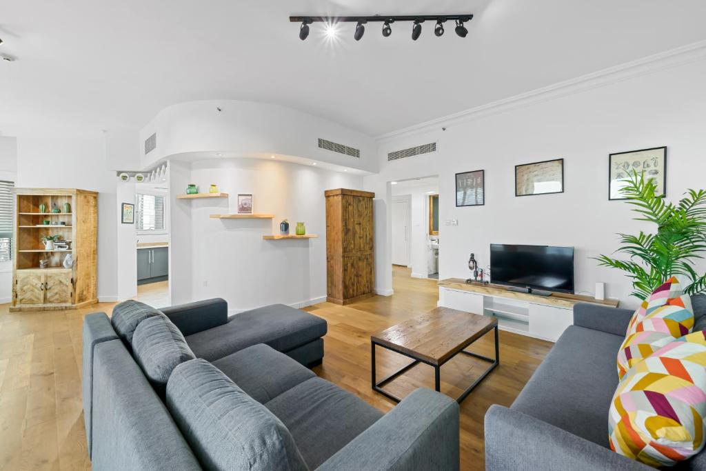 Exceptional 2BR in JLT