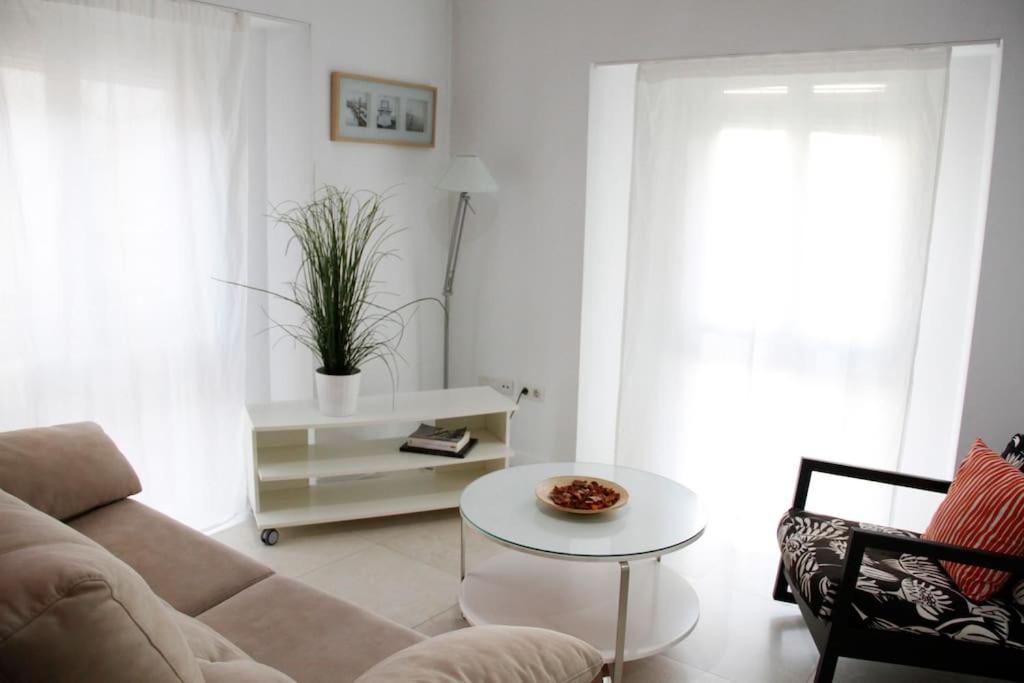 Fotografia z galérie ubytovania Cosy Apartment / Literally at the Foot Of Alhambra v destinácii Granada