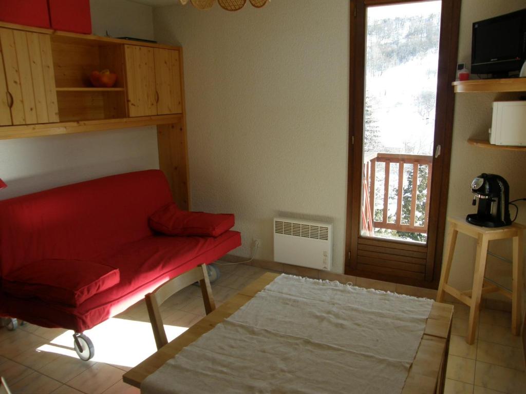 Appartement Valloire, 2 pièces, 4 personnes - FR-1-263-132にあるベッド