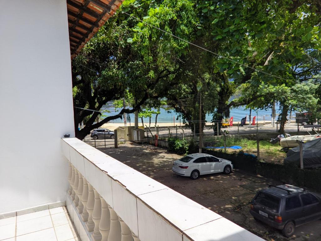 Zahrada ubytování Casa 30mt da praia. Wi-Fi e 3 vagas. Cond fechado