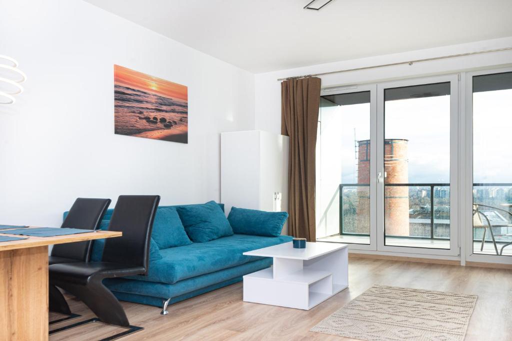 WaterFront City Apartments by UrbanRent - Superior Family Apartment With Balcony