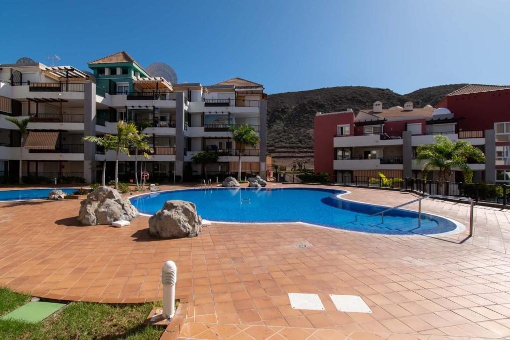 Bazén v ubytování Deluxe Villa Tenerife Los Cristianos nebo v jeho okolí