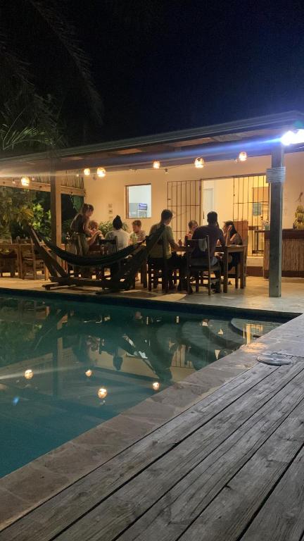 Bazén v ubytování Surfbreak B&B nebo v jeho okolí