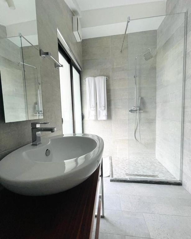 Vila Shard Boutique Hotel的一间浴室