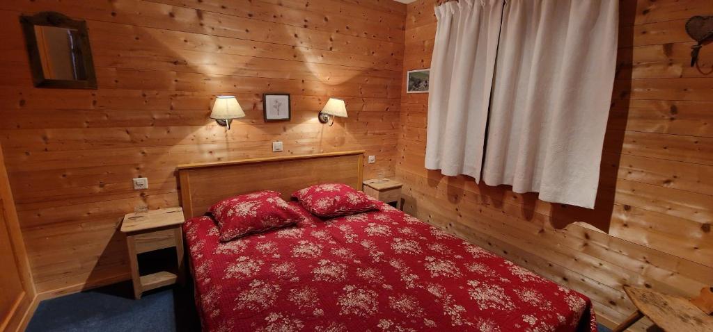 Postel nebo postele na pokoji v ubytování Chalet Casteol