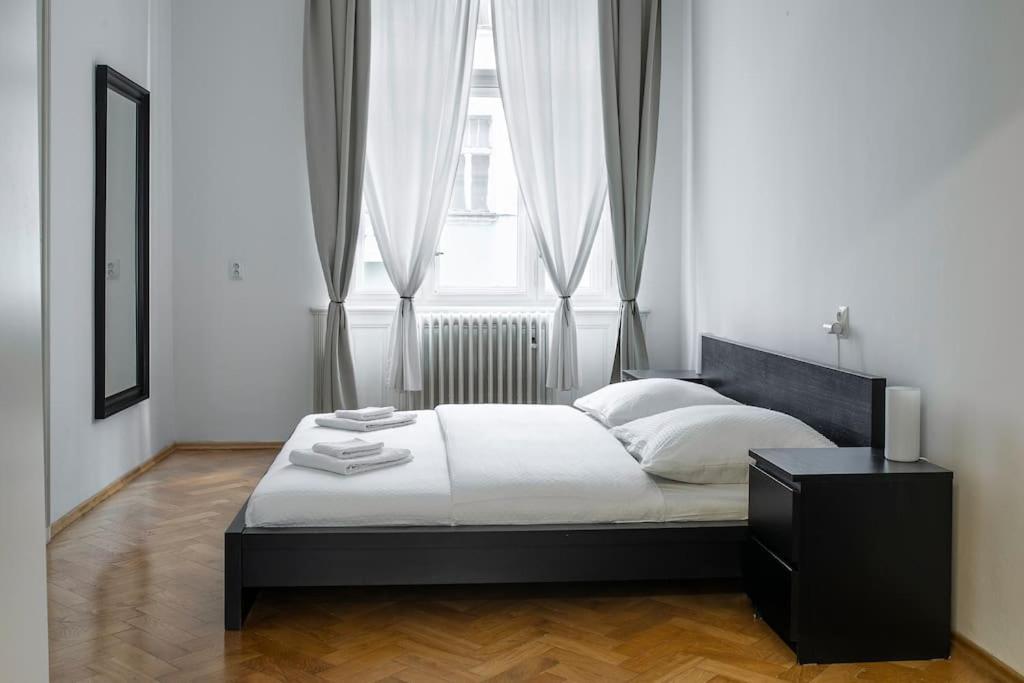 Prince Matyas apartment - One-Bedroom Apartment