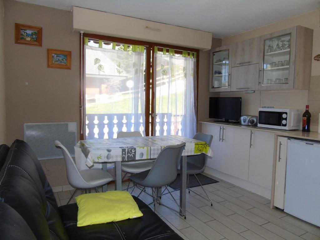 Gallery image of Appartement Châtel, 2 pièces, 4 personnes - FR-1-198-141 in Châtel