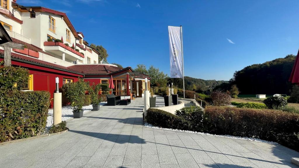 Nespecifikovaný výhled na hory nebo výhled na hory při pohledu z hotelu