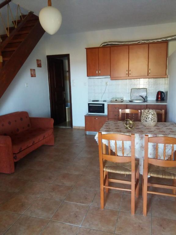 Kuchyň nebo kuchyňský kout v ubytování Villa Gialos Ηλέκτρα