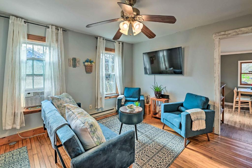 Cozy Lake Luzerne Getaway with Fire Pit!, Lake Luzerne Updated 2023