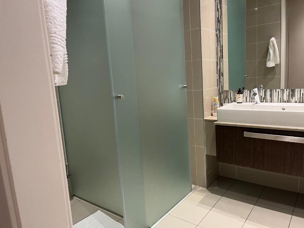 Sandton Skye Executive Suite - With inverter - One-Bedroom Apartment