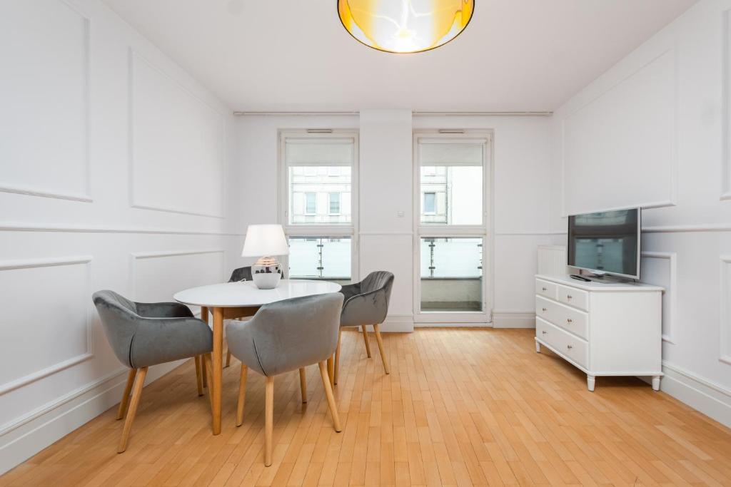 Kuchyňa alebo kuchynka v ubytovaní Apartament Polna by Your Freedom