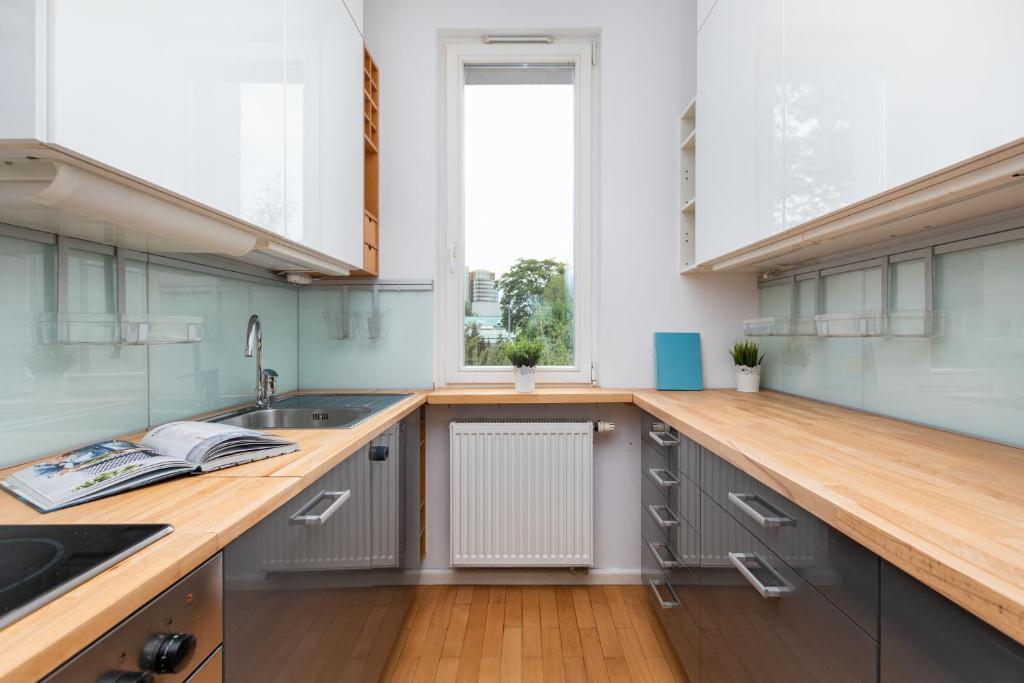 Kuchyňa alebo kuchynka v ubytovaní Apartament Polna by Your Freedom