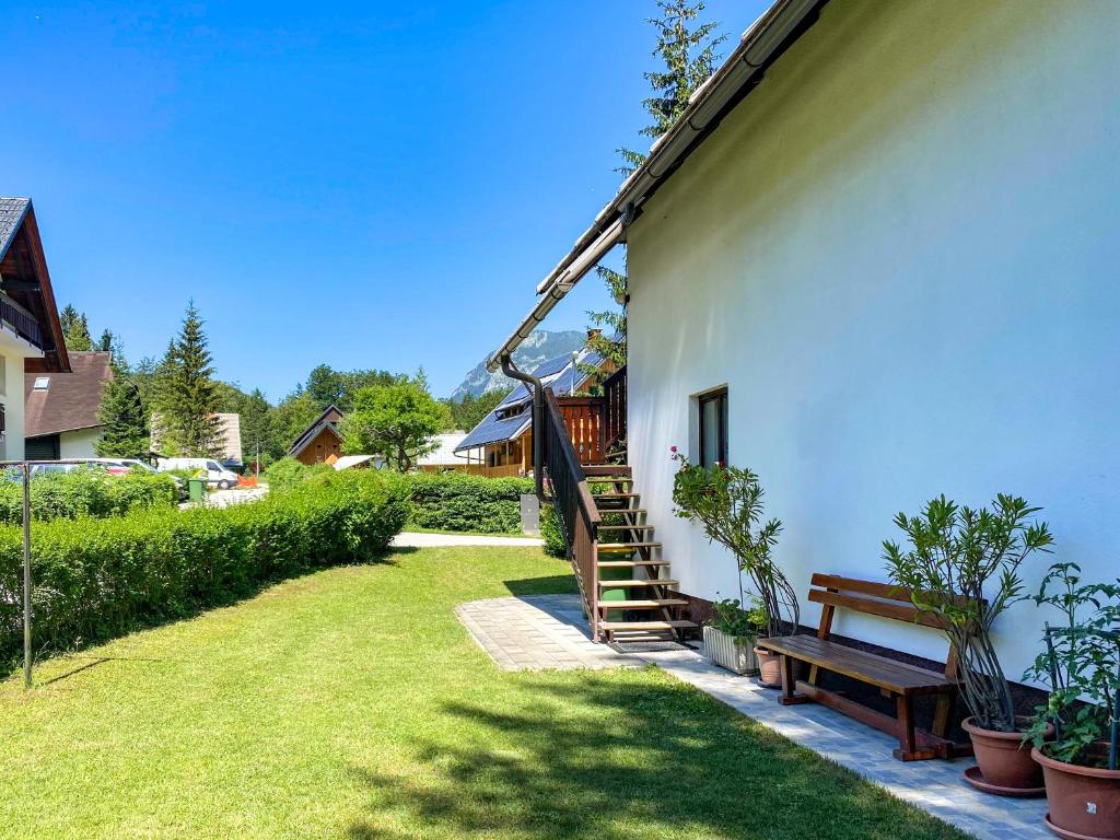 Zahrada ubytování Apartment Ticar